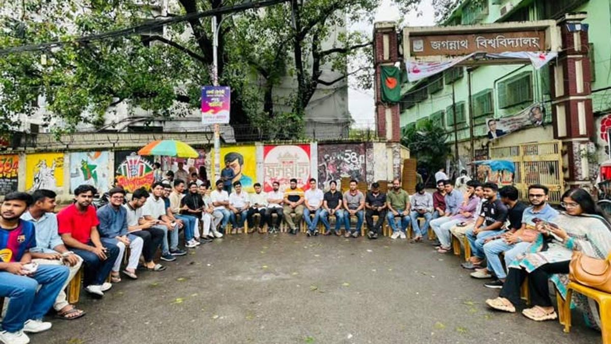 কার্যক্রম নিষিদ্ধ আ. লীগের লকডাউন, শক্ত অবস্থানে বিএনপি