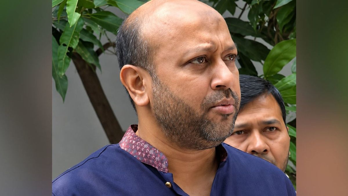 ‘মাননীয় প্রধানমন্ত্রী, আপনি সরকার পরিচালনার নিয়ন্ত্রণ হারিয়ে ফেলছেন’
