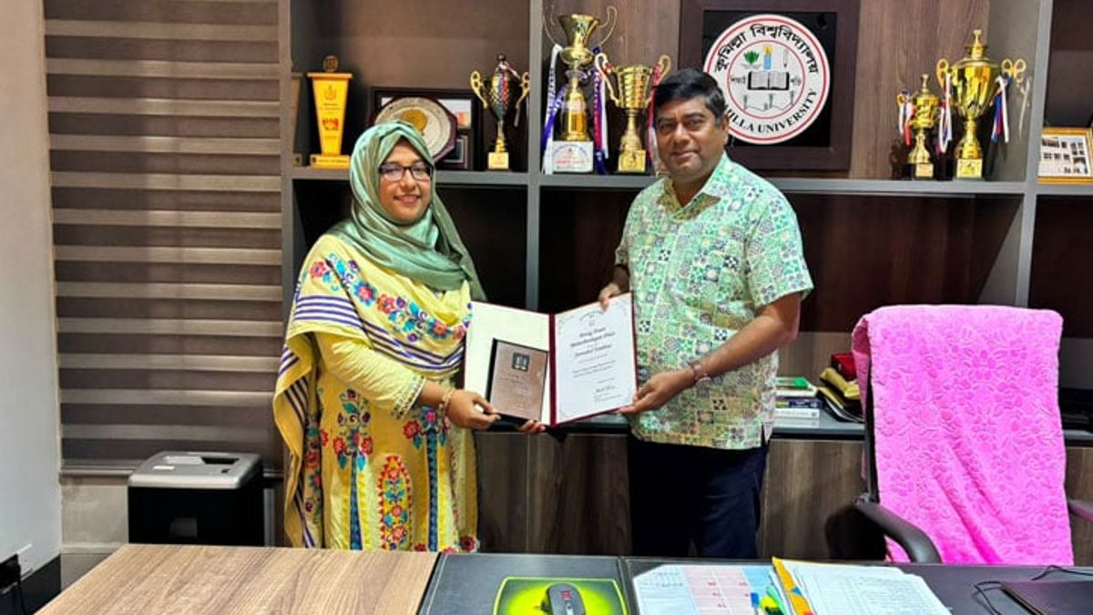 ‘ইয়ং এশিয়ান বায়োটেকনোলজিস্ট প্রাইজ’ পেলেন কুবি শিক্ষক