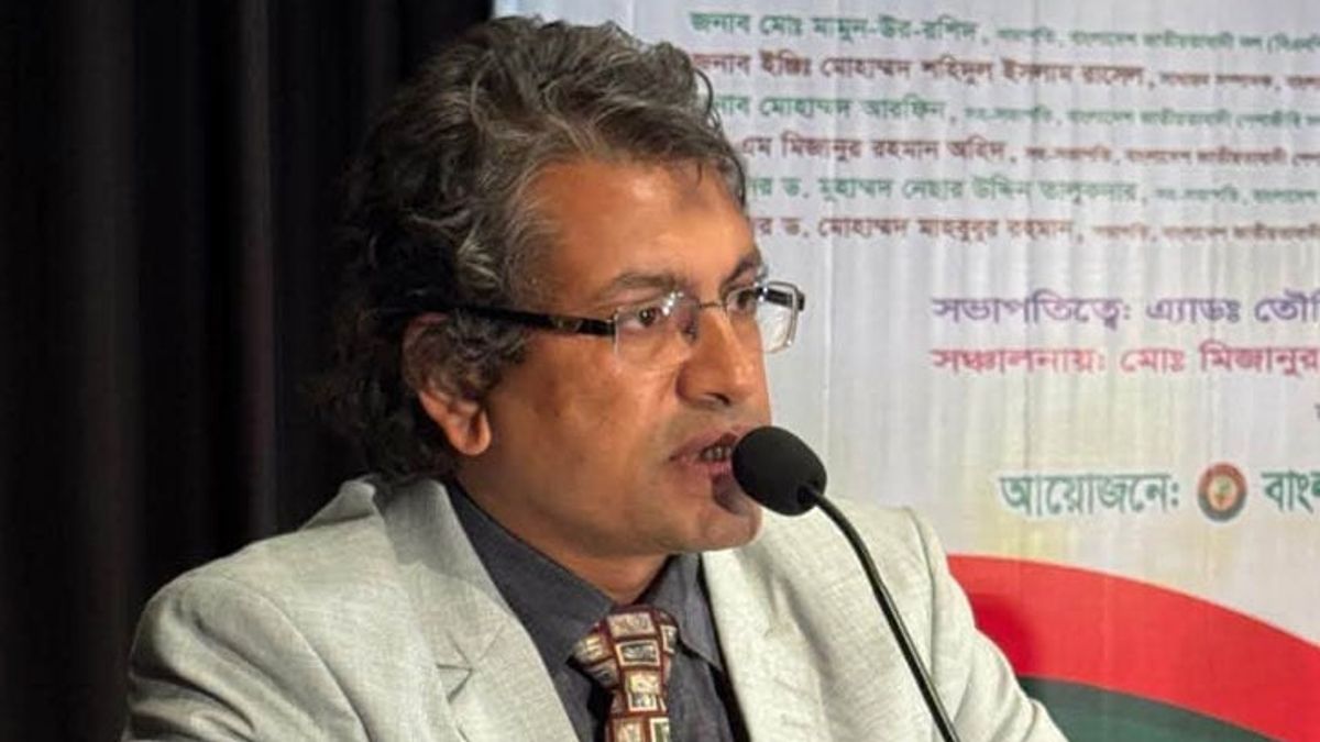 বিধবা নারীর সঙ্গে শারীরিক সম্পর্কের অভিযোগ রাবি অধ্যাপকের বিরুদ্ধে