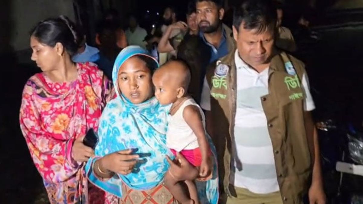 বিক্রি করা সেই শিশু ফিরল মায়ের কোলে