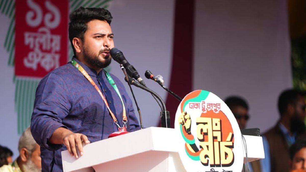 তারেক রহমানকে নিজেকেই তার যাওয়ার রাস্তা বেছে নিতে হবে: নাহিদ