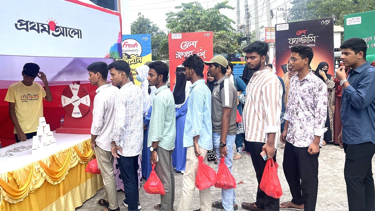 নাটোর, পিরোজপুর, বাগেরহাট জেলায় কৃতী শিক্ষার্থীদের সংবর্ধনা