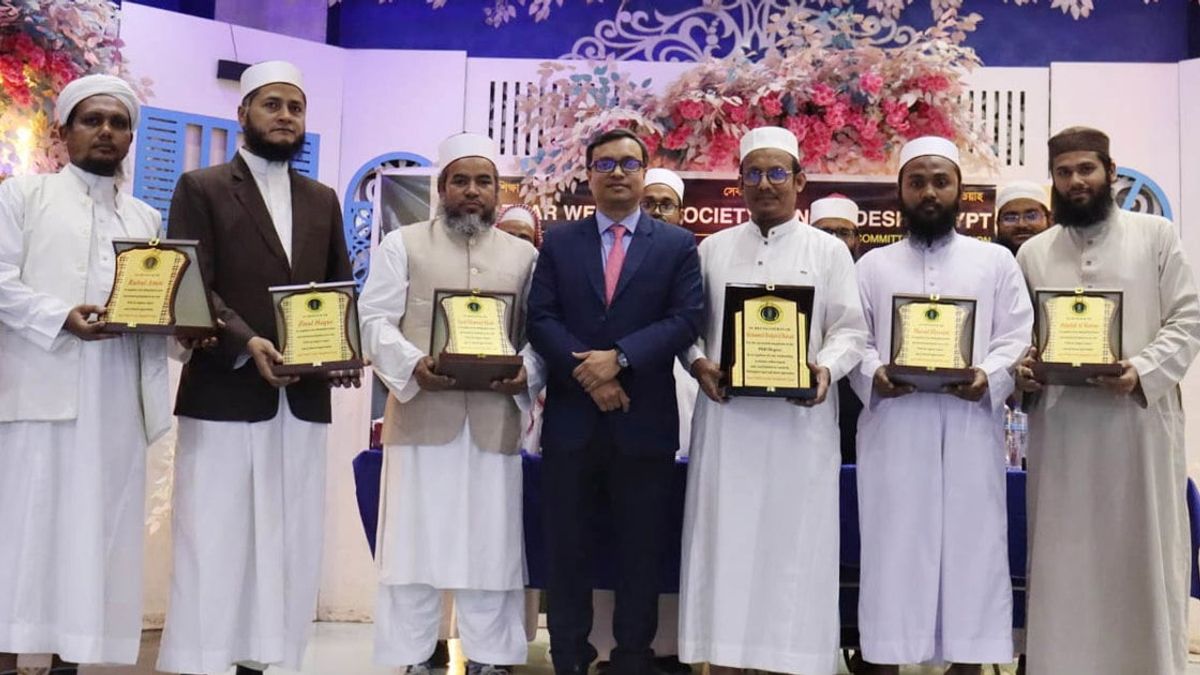 কায়রোতে সম্মাননা পেলেন আমার দেশ সহসম্পাদক আলী হাসান তৈয়বসহ ৬ ইসলামী ব্যক্তিত্ব