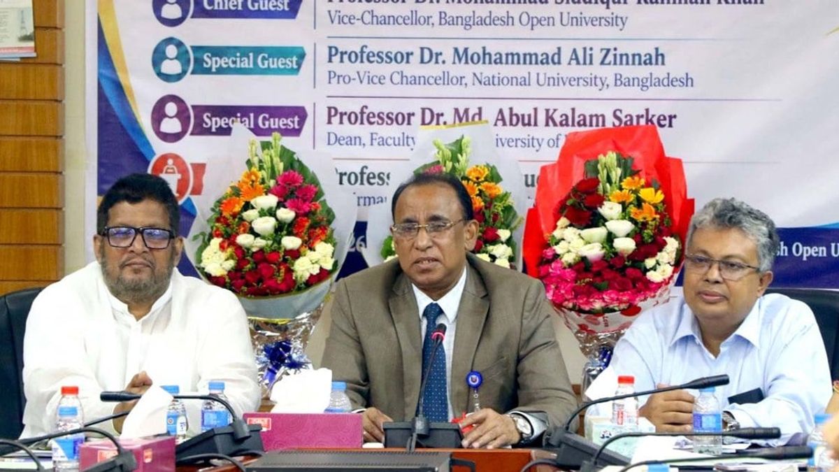 শিক্ষার মানোন্নয়নে ওবিই কারিকুলামের সঠিক বাস্তবায়ন জরুরি: বাউবি উপাচার্য