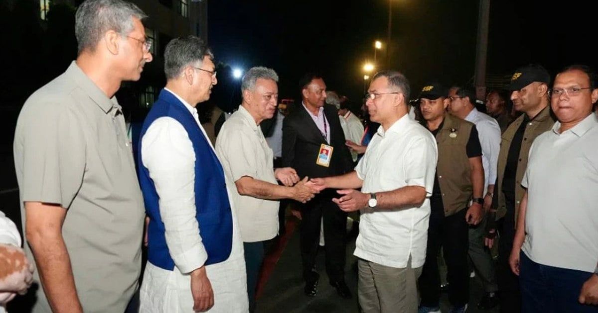 পূজামণ্ডপ পরিদর্শনে চট্টগ্রামে পৌঁছেছেন প্রধানমন্ত্রী
