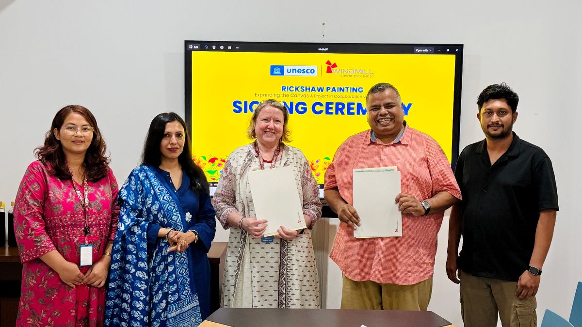 রিকশা পেইন্টিংকে বিশ্বমঞ্চে তুলে ধরতে ইউনেস্কো ও উইন্ডমিল অ্যাডভার্টাইজিং লিমিটেডের সমঝোতা চুক্তি