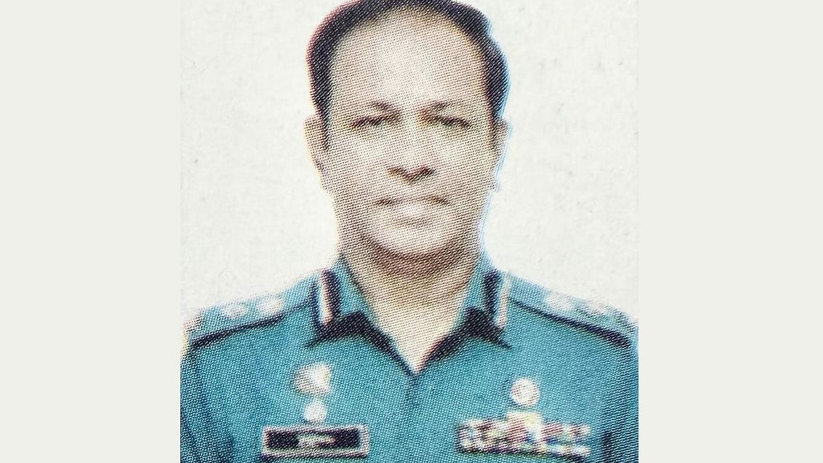 বিমানবন্দরে ‘ডিআইজি’ পরিচয় দিয়ে ভিআইপি লাউঞ্জ ব্যবহার, অতিরিক্ত ডিআইজি বরখাস্ত