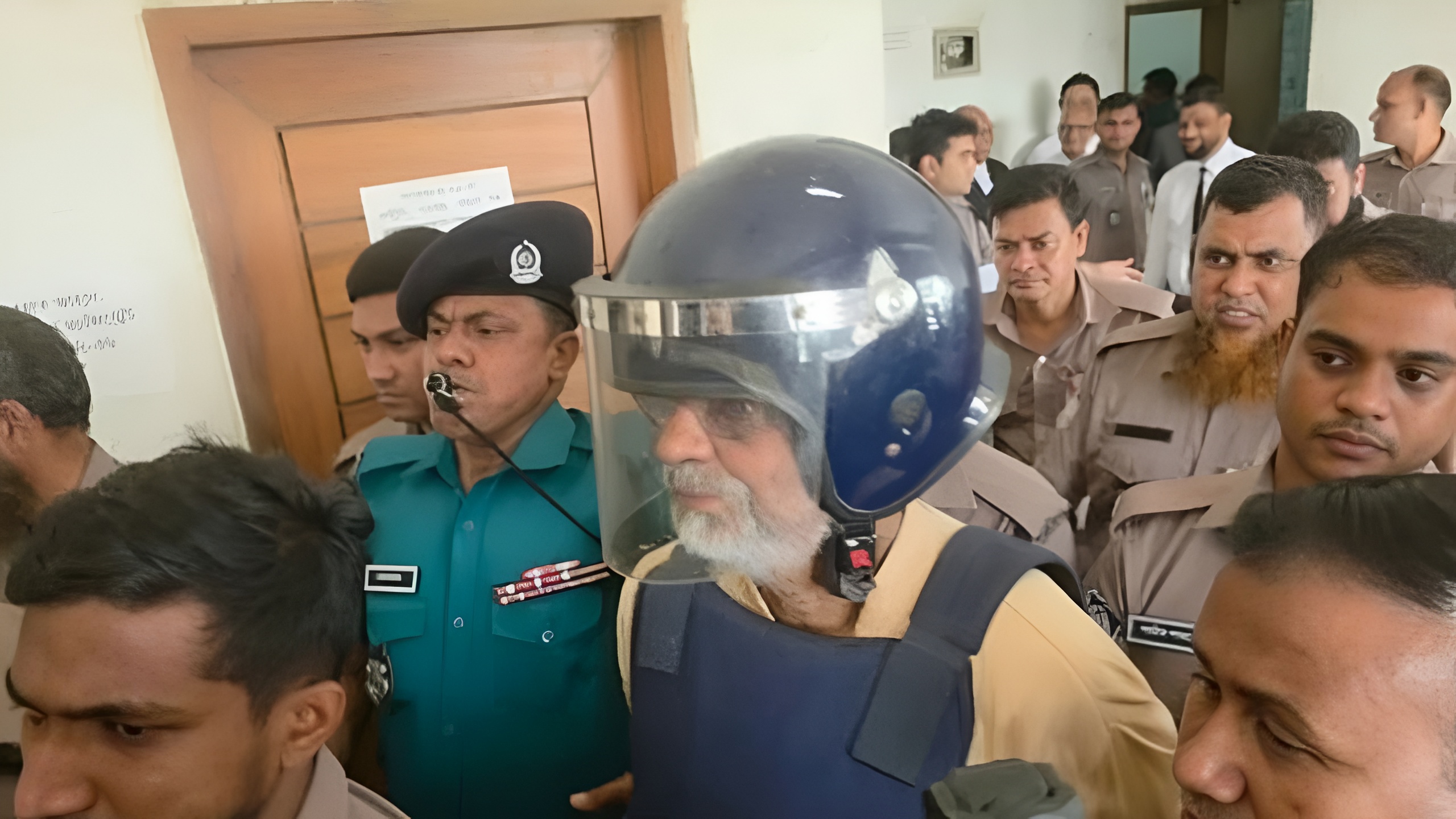 জামায়াত নেতা আখতারুজ্জামান একদিনের রিমান্ডে