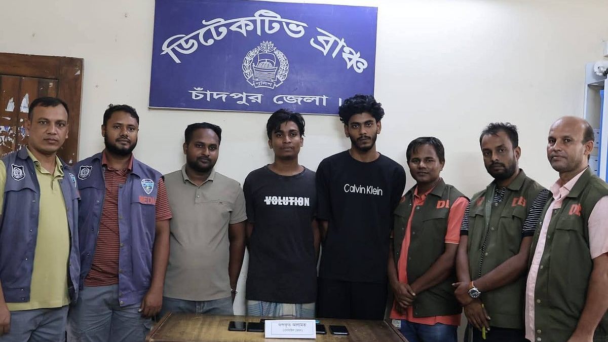 থাকেন নড়াইলে, ফেসবুকে চাঁদপুরের ইলিশ বিক্রির বিজ্ঞাপন দিয়ে হাতিয়ে নেন টাকা