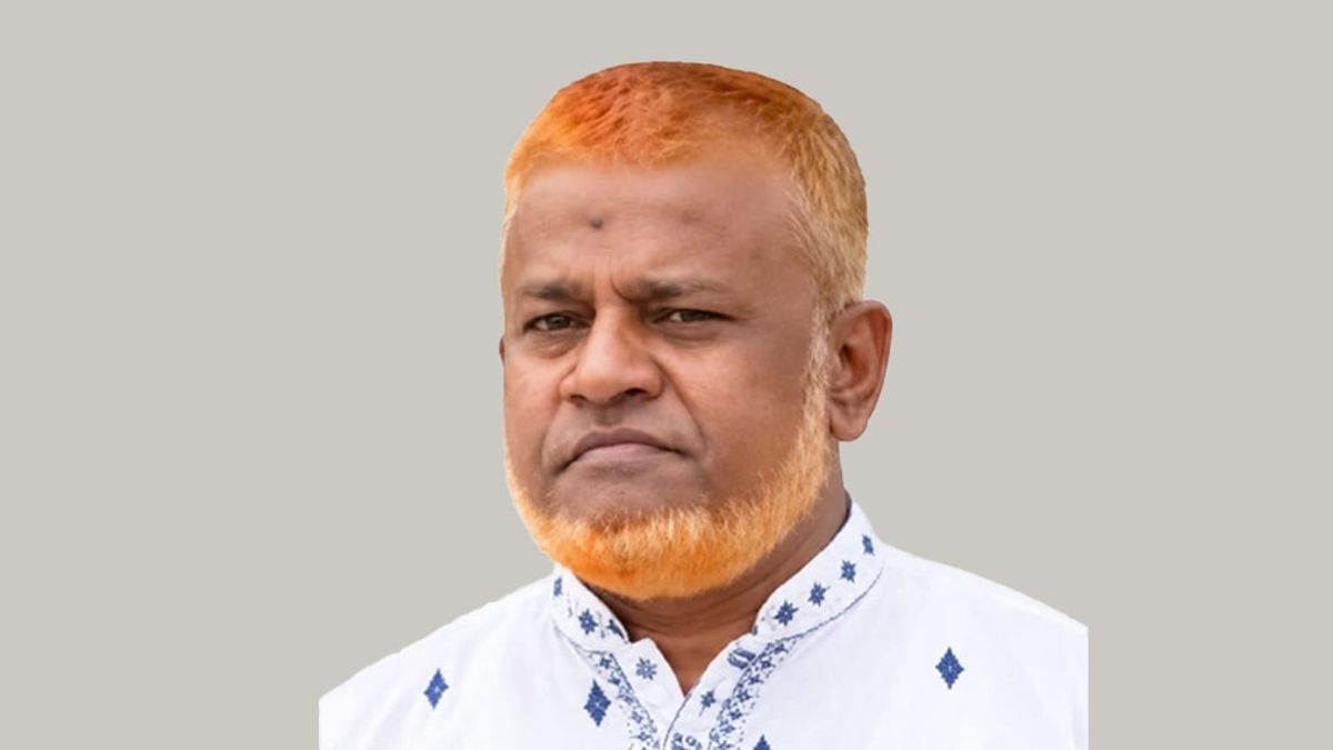 চাঁদপুরে জেলেদের চাল চুরির ঘটনায় ইউনিয়ন প্রশাসনিক কর্মকর্তা বরখাস্ত