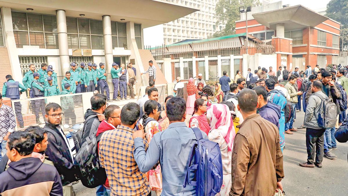 শহরের বাইরেই হোক সচিবালয়